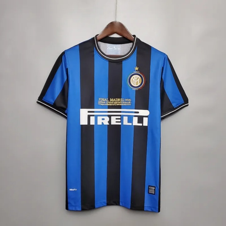 Inter Milan 2009/10 Retro Kit