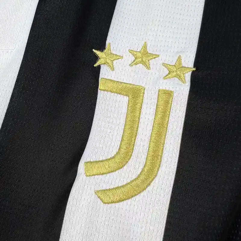 Juventus 2026/27 Home Kit