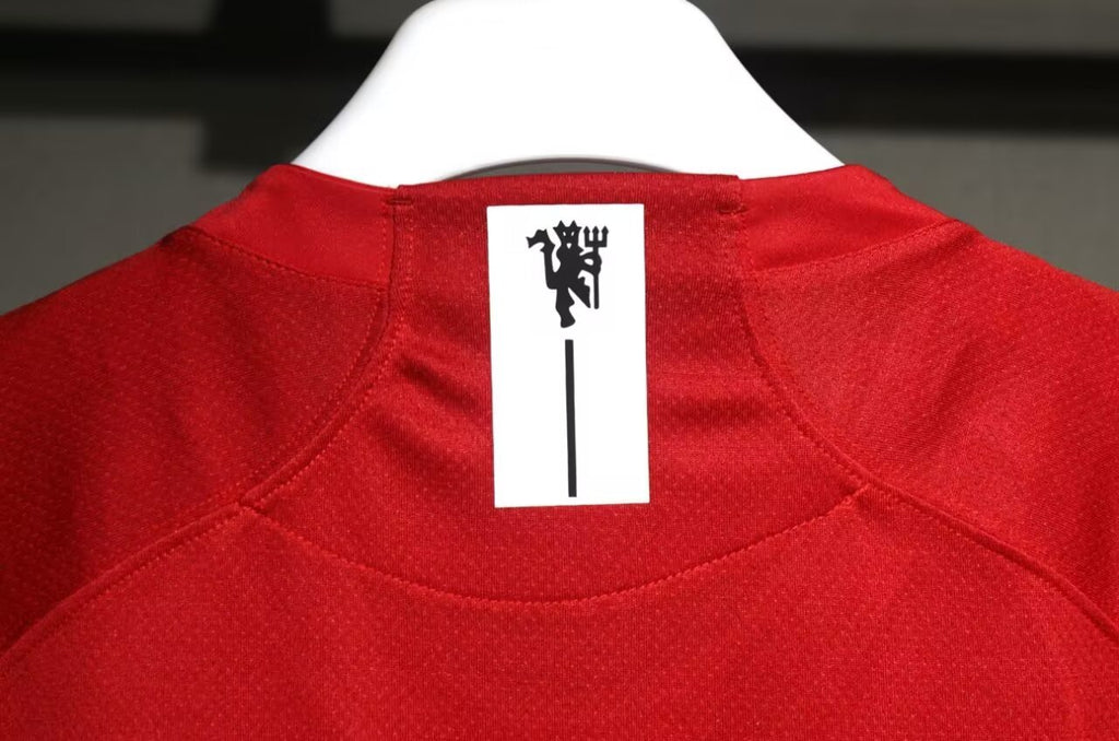 Manchester United 2007/08 Retro Kit